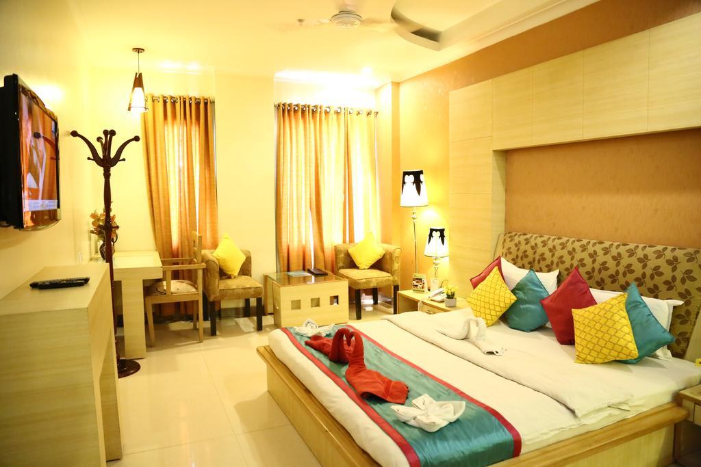 Hotel Rajshree & Spa Chandīgarh Εξωτερικό φωτογραφία